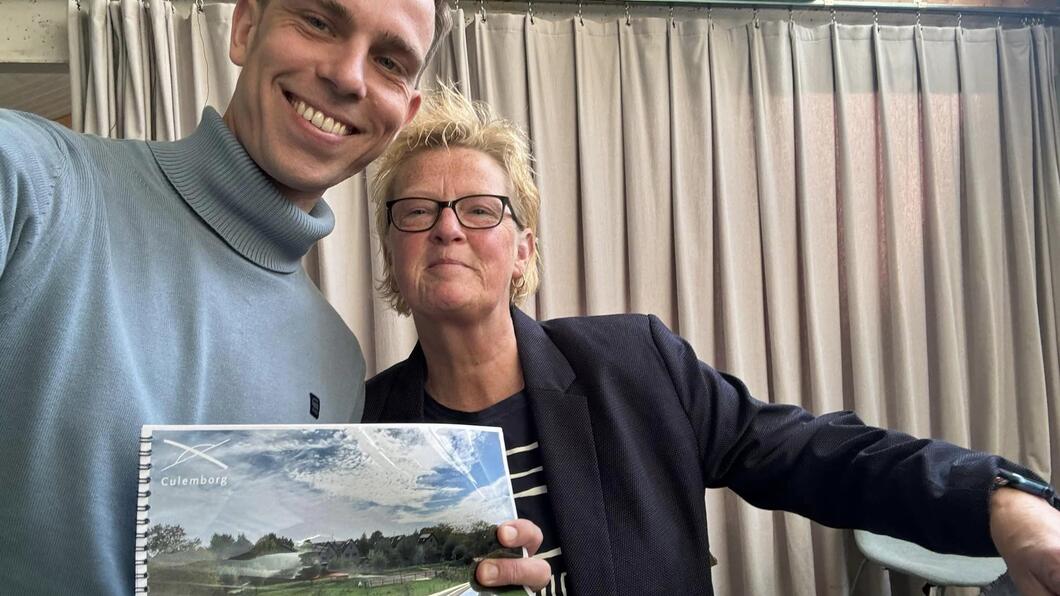 Tim de Kroon en Trude van de Ven bij bijeenkomst wijkgericht werken
