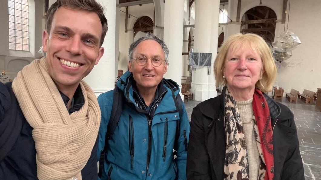 Tim de Kroon op bezoek bij verbouwing Grote of Barbarakerk