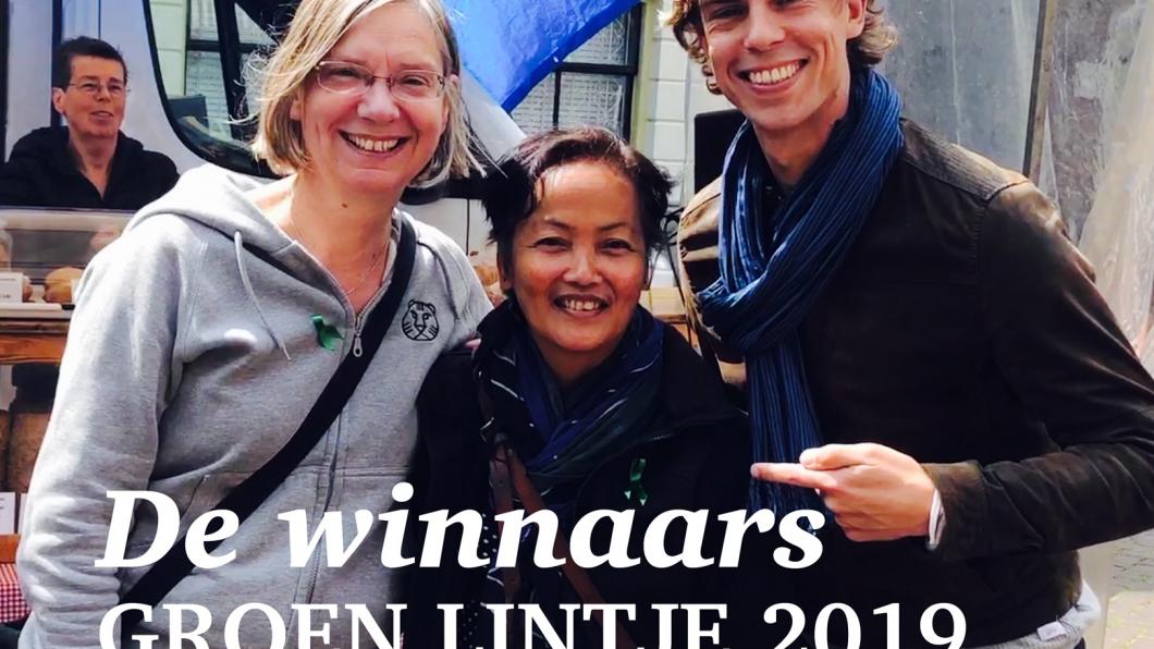 Winnaars Jenny & Norine met GL-fractievoorzitter Tim de Kroon Groen Lintje 2019.jpg